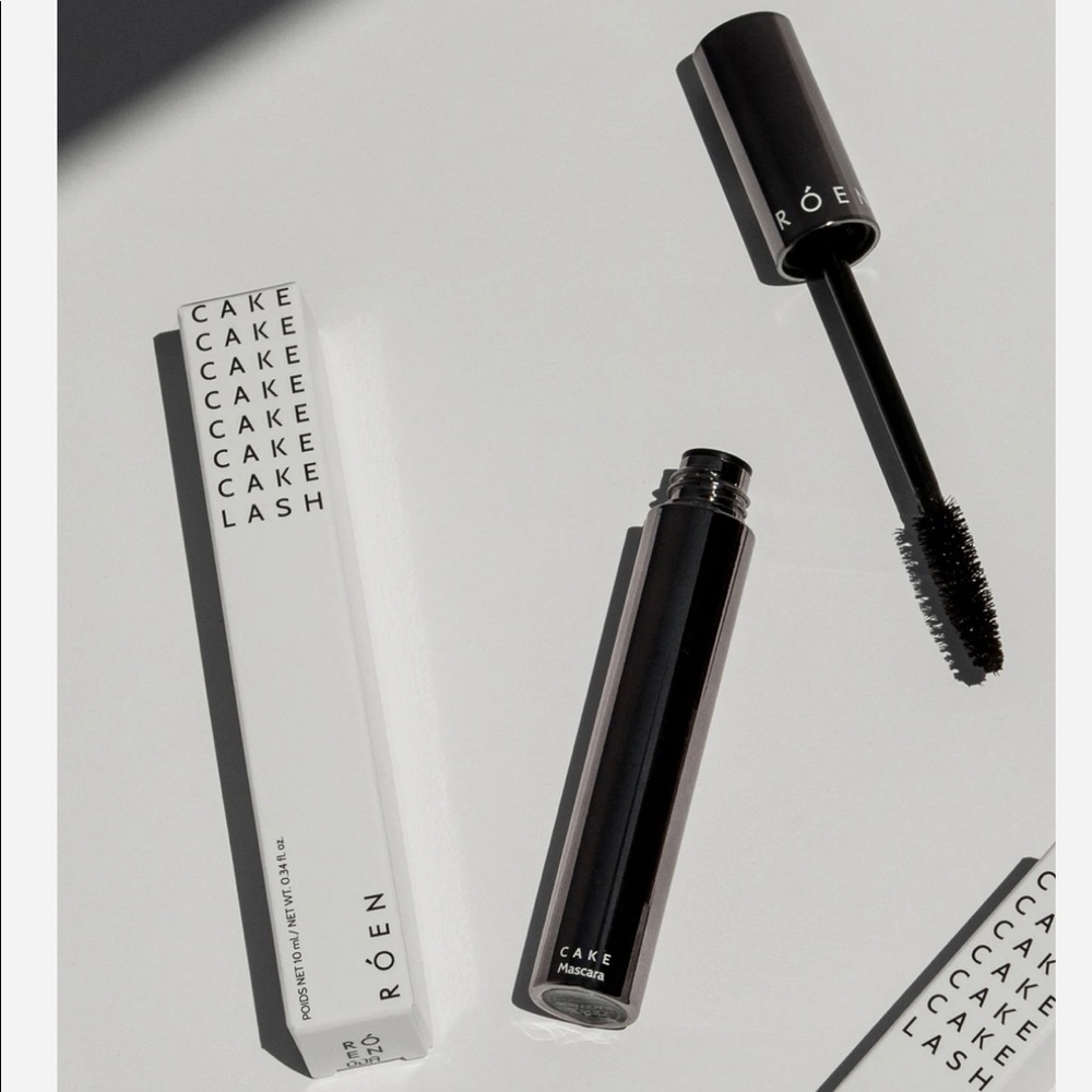 RÓEN BEAUTY
CAKE Mascara in Black